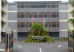 Jalan Naga Sari (D11), Semi-Detached #500171801